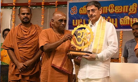 'மதச்சார்பின்மை' இந்தியாவுக்கு தேவையில்லாத ஒன்று .. ஆளுநர் ரவி கருத்துக்கு வலுக்கும் கண்டனம்