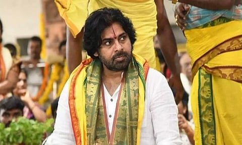 பக்தர்கள் காணிக்கையாக வழங்கிய நகைகள் பாதுகாப்பாக உள்ளதா?- பவன் கல்யாண்