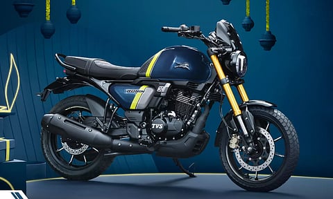 பைக்கின் விலையை திடீரென குறைத்த டிவிஎஸ் - புது விலை எவ்வளவு?