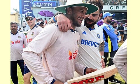 ஷகிப் அல் ஹசனுக்கு பேட் பரிசளித்த விராட் கோலி: காரணம் இதுதான்