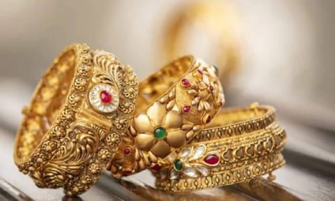 ஒரே நாளில் தங்கம் விலை ரூ.400 அதிகரிப்பு: பவுன் ரூ.57 ஆயிரத்தை நெருங்குகிறது