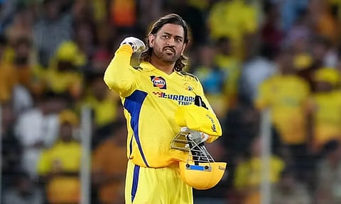 ஐ.பி.எல். தொடரில் ஆர்.சி.பி.யிடம் தோற்ற சிஎஸ்கே: டோனி செய்தது என்ன தெரியுமா?