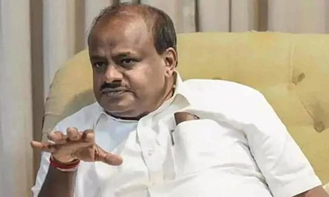 லட்சம் சித்தராமையா வந்தாலும் நான் பயப்பட மாட்டேன்- குமாரசாமி ஆவேசம்