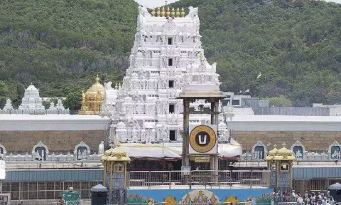 திருப்பதியில் நாளை கருட சேவை: வாகனங்களுக்கு கட்டுப்பாடு