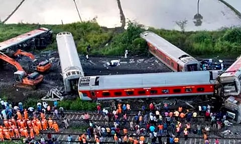 கவரைப்பேட்டை ரெயில் விபத்து... 2 நாட்கள் விசாரணை நடத்துகிறார் ரெயில்வே பாதுகாப்பு ஆணையர்