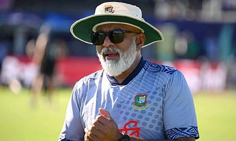 வங்கதேச அணியின் தலைமை பயிற்சியாளர் நீக்கம்: இடைக்கால பயிற்சியாளர் நியமனம்