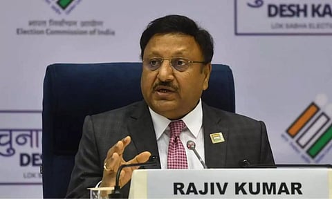 ஊடகங்களுக்கான சுயபரிசோதனையின் தருணம்: கருத்துக் கணிப்பு குறித்து தேர்தல் ஆணையர் பதில்