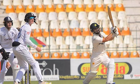 இங்கிலாந்துக்கு எதிரான 2-வது டெஸ்ட்: முதல் இன்னிங்சில் 366 ரன்களுக்கு பாகிஸ்தான் ஆல் அவுட்