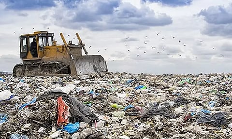 கனமழை எதிரொலி- சென்னையில் 14 ஆயிரம் மெட்ரிக் டன் குப்பைகள் அகற்றம்