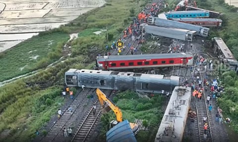 கவரப்பேட்டை தண்டவாளத்தில் போல்ட் நட்டை கழற்றியது வெளிநபர்கள் அல்ல- விசாரணையில் புதிய தகவல்