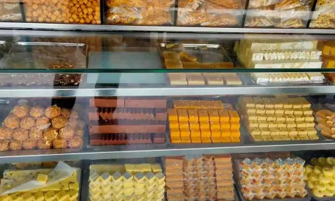 தீபாவளி: பேக்கரிகளில் தரமான உணவுப் பொருட்கள்- அதிகாரிகள் உத்தரவு