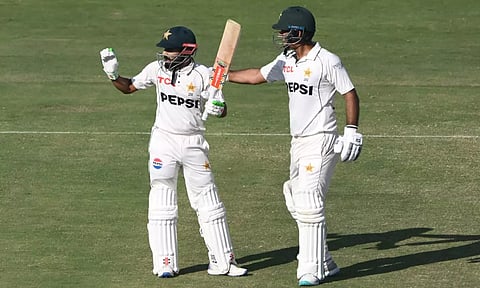 சாத் ஷகீல் அபார சதம்: பாகிஸ்தான் முதல் இன்னிங்சில் 344 ரன்களுக்கு ஆல் அவுட்