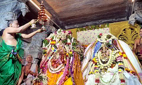 ஐப்பசி திருக்கல்யாண திருவிழா: நெல்லையப்பர்-காந்திமதி அம்பாளுக்கு திருக்கல்யாணம்