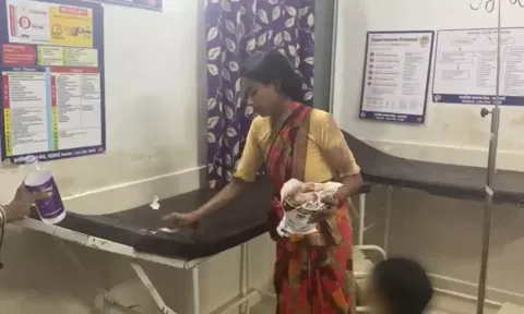 உயிரிழந்த கணவரின் படுக்கை ரத்தத்தை துடைக்க 'கட்டாயப்படுத்தப்பட்ட' கர்ப்பிணி மனைவி - வீடியோ