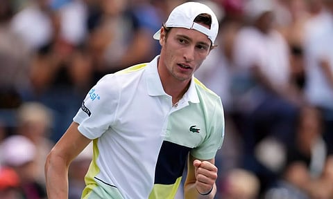 பாரீஸ் மாஸ்டர்ஸ் டென்னிஸ்: யூகோ ஹம்பர்ட் இறுதிப்போட்டிக்கு முன்னேற்றம்