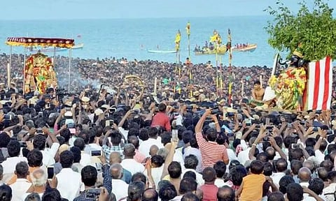 விண்ணை பிளந்த அரோகரா கோஷம் - சூரபத்மனை வதம் செய்த முருகப் பெருமான்