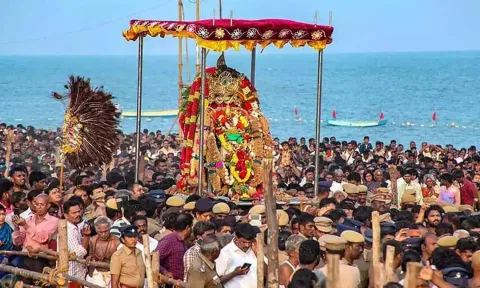 அறுபடை வீடுகளில் களைகட்டிய சூரசம்ஹாரம்.. திருத்தணியில் மட்டும் நடக்காது - ஏன் தெரியுமா?