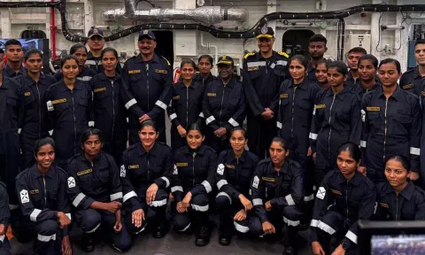 ஐ.என்.எஸ். விக்ராந்த் போர் கப்பலில் பயணித்த ஜனாதிபதி திரவுபதி முர்மு