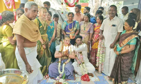 லிதுவேனியா நாட்டு பெண்ணை கரம்பிடித்த ஊத்துக்கோட்டை என்ஜினீயர்