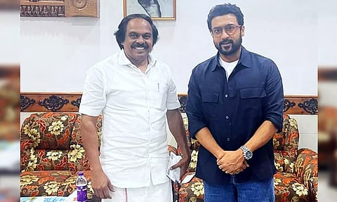 நடிகர் என்ற அடையாளத்தை கடந்து சமூக அக்கறை கொண்ட ஒரு நல்ல மனிதர் சூர்யா- மனோ தங்கராஜ் நெகிழ்ச்சி