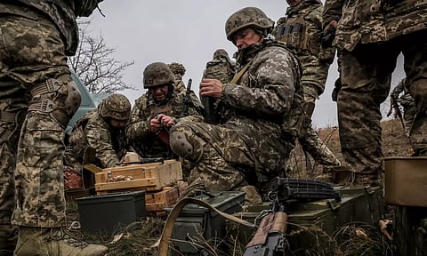 உக்ரைன் டிரோன் தாக்குதல்.. 2 விமான நிலையங்களை தற்காலிகமாக மூடிய ரஷியா