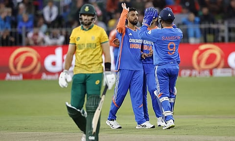 வருண் சக்கரவர்த்தி போராட்டம் வீண்: 2வது டி20 போட்டியில் தென் ஆப்பிரிக்கா வெற்றி