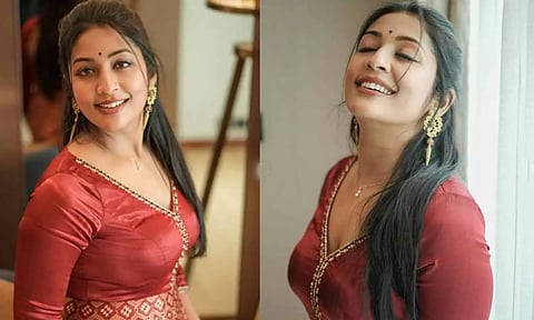 பேய் கனவால் தூக்கம் இல்லாமல் தவிக்கிறேன்-நடிகை நவ்யா நாயர்