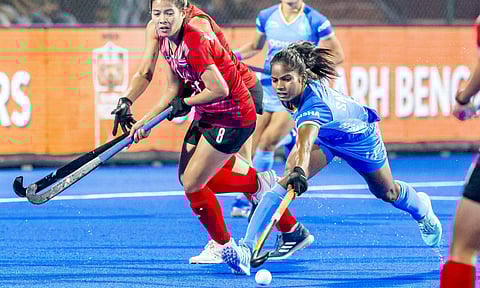 மகளிர் ஆசிய ஹாக்கி சாம்பியன்ஷிப்: தாய்லாந்தை பந்தாடிய இந்தியா.. 13-0 கணக்கில் அபார வெற்றி