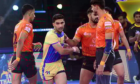 புரோ கபடி லீக்: உ.பி, மும்பை அணிகள் வெற்றி