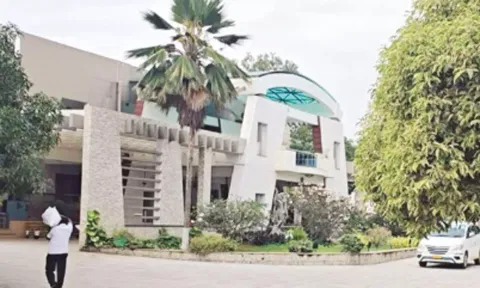 தொழில் அதிபர் மார்ட்டின் வீடு