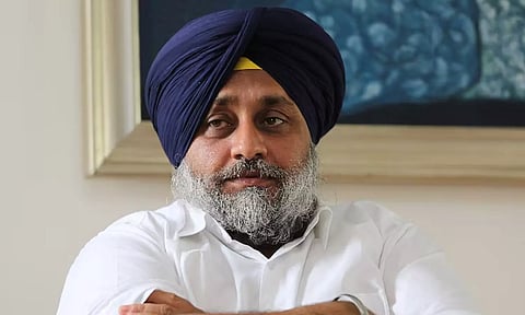 சிரோமணி அகாலி தளம் கட்சி தலைவர் பதவியில் இருந்து விலகினார் சுக்பீர் சிங் பாதல்