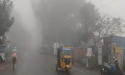 ஏற்காட்டில் வரலாறு காணாத குளிரால் வெறிச்சோடிய சுற்றுலா தலங்கள்