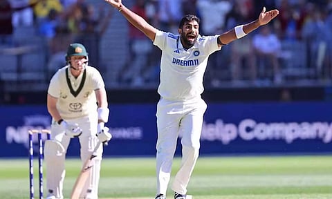 ஸ்மித்தை கோல்டன் டக் அவுட்டாக்கியது ரெண்டே பேருதான்