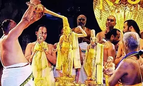 திருப்பதி கோவிலில் 1000 ஆண்டு பழமையான ராமர் சிலை கைவிரல் மீண்டும் பொருத்தம்