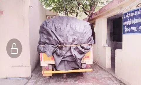 தூத்துக்குடியில் 3 டன் ரேசன் துவரம் பருப்பு பறிமுதல்: டிரைவர் தப்பி ஓட்டம்