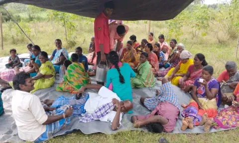 டாஸ்மாக் கடை அமைக்க எதிர்ப்பு தெரிவித்து 4-வது நாளாக பொதுமக்கள் போராட்டம்