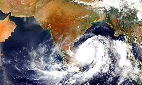 சென்னைக்கு 940 கி.மீ தொலைவில் காற்றழுத்த தாழ்வு மண்டலம்