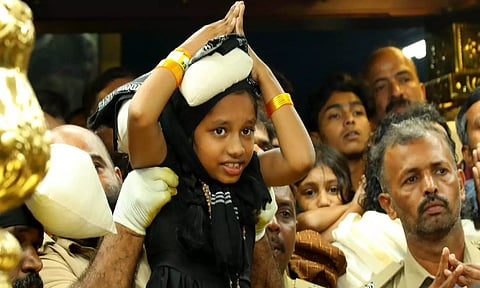 சபரிமலையில் ஆர்கிட் மலர்களுக்கு தடை- கேரள ஐகோர்ட் உத்தரவு