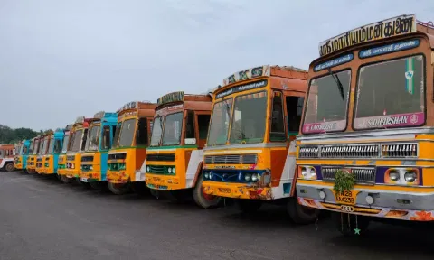 விதி முறைகளை மீறி ஆன்லைன் அபரதம்: லாரி உரிமையாளர்கள் வேலை நிறுத்தம் செய்ய முடிவு