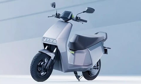 ஒரே அடியாக இறங்கியது.. மிகக் குறைந்த விலையில் புது ஸ்கூட்டர் அறிமுகம் செய்த ஓலா