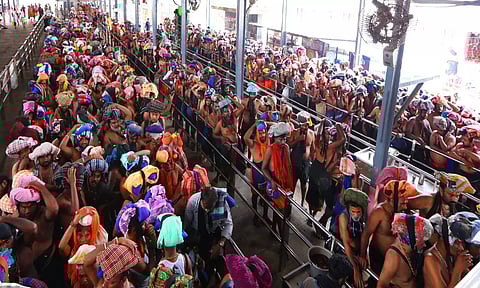 மழை காரணமாக சபரிமலையில் கூட்டம் இல்லை
