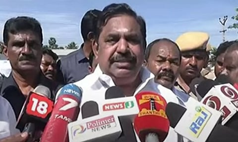 அரசு போர்க்கால அடிப்படையில் பணிகளை மேற்கொள்ள வேண்டும்- எடப்பாடி பழனிசாமி