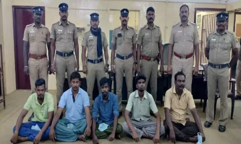 அவினாசியில் கடன் கேட்டு கொடுக்காததால் தொழில் அதிபர் கொலை