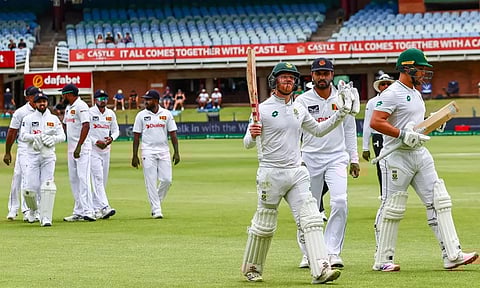 ரிக்கல்டன், கைல் வெர்ரைன் சதம்: தென் ஆப்பிரிக்கா முதல் இன்னிங்சில் 358 ரன்களில் ஆல் அவுட்