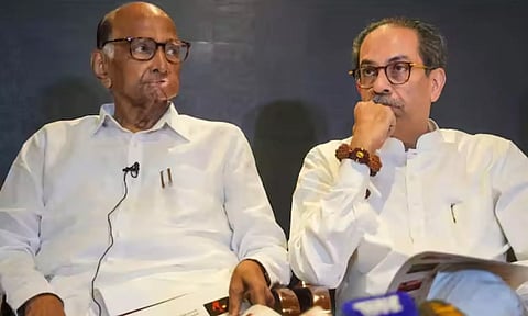 மகா. தேர்தலில் 'இ.வி.எம். முறைகேடு' நடந்துள்ளதாக பதவியேற்பை புறக்கணித்த எதிர் கூட்டணி எம்.எல்.ஏ.க்கள்