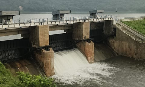 பஞ்சப்பள்ளி சின்னாறு அணையில் உபரிநீர் திறப்பு