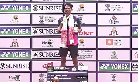 கவுகாத்தி மாஸ்டர்ஸ் பேட்மிண்டன்: சாம்பியன் பட்டம் வென்றார் இந்திய வீரர் சதீஷ்குமார்