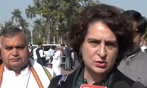 அமெரிக்க தொழிலதிபருடன் காங்கிரசுக்கு தொடர்பா?: மடத்தனம் என்கிறார் பிரியங்கா