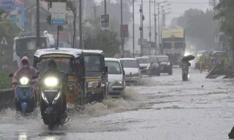 தொடர் கனமழை: பேரிடர் மீட்பு குழு மீண்டும் புதுச்சேரி வருகை