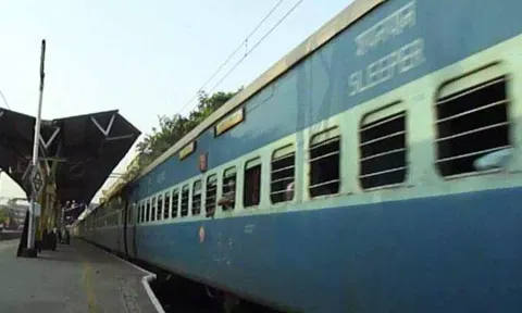 சென்னை வரும் தென்மாவட்ட ரெயில்கள் தாமதம்